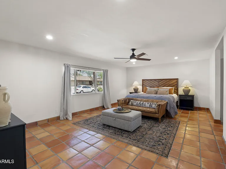 5449 E Larkspur Dr #1 — Photo 32