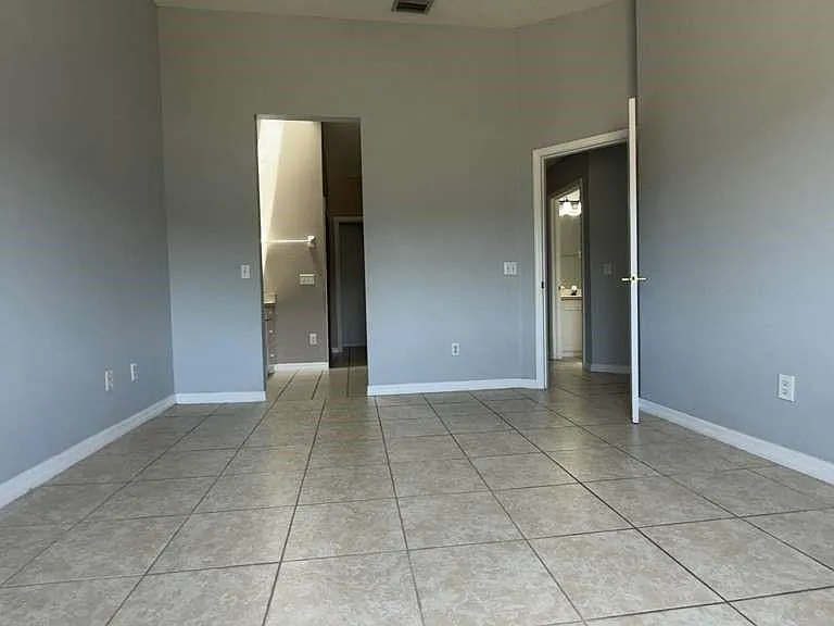 226 Orchid Dr — Photo 5