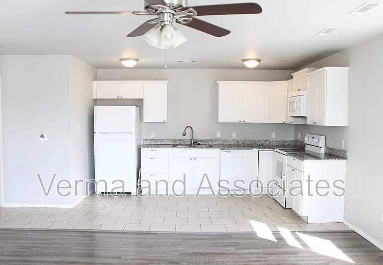 5007 SW Fieldstone Blvd #2 — Photo 6
