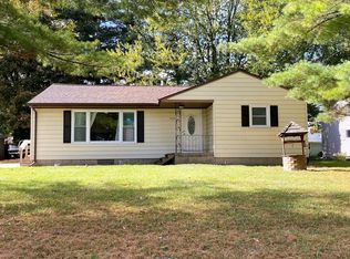 15776 Greenway Dr, Lansing, MI 48906