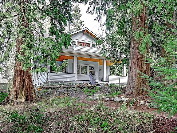 2nd image of 215 Parkside Dr