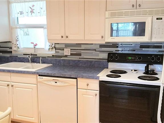 5th image of 6157 Greenview Dr #131