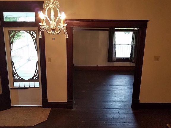 2nd image of 126 Fairview Ave