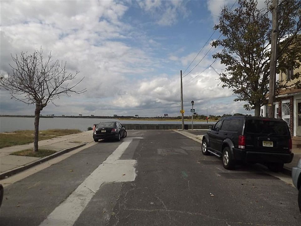 2nd image of 227 N California Ave
