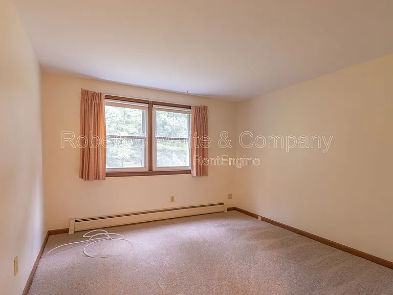 427 Graham Rd — Photo 24