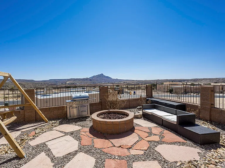 206 Tierra Verde Cir — Photo 37