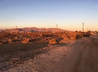 22982 Laurel St, Apple Valley, CA 92308