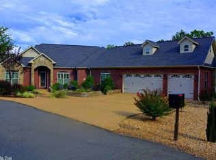 14 Utrera Ln, Hot Springs Village, AR 71909