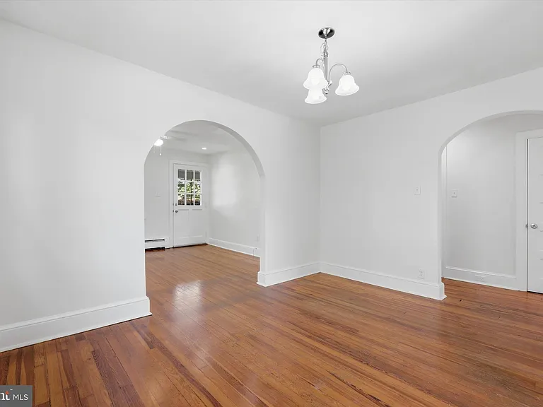 604 Grant Ave #1 — Photo 9