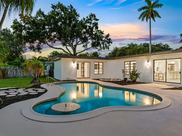 885 Azalea Ct, Plantation, FL 33317