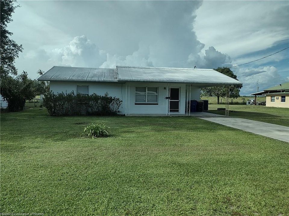 1st image of 4726 Queen Palm Dr