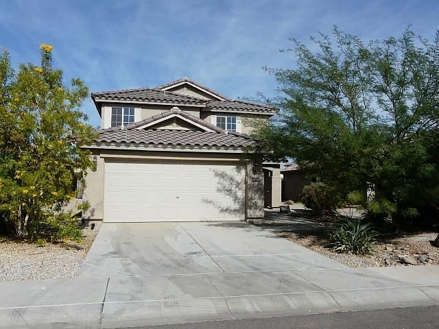 1st image of 1082 E Lakeview Dr