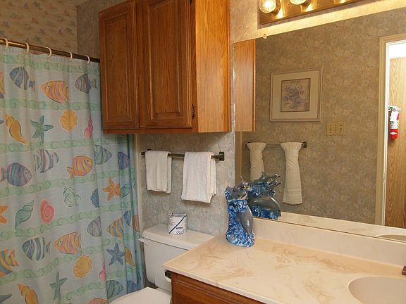 5th image of 14802 Windward Dr Unit 110