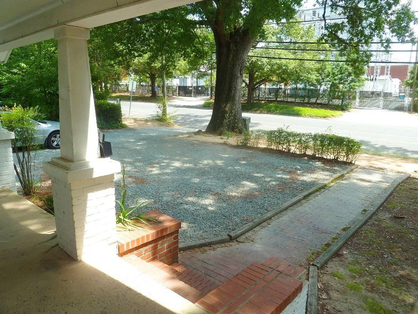 Incredible location on Cameron Ave. 2 BR + 2 bonus rooms + parking, just blocks to UNC or Frankli... — Photo 2