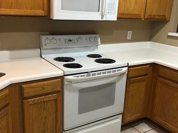 2nd image of 8614 W Campbell Ave