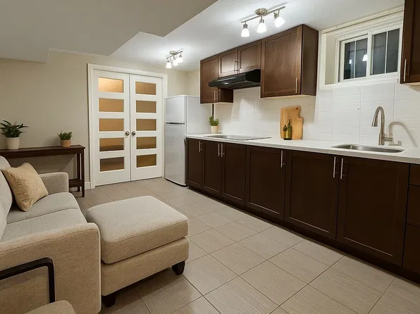 36 George Henry Blvd Basement A, Toronto, ON M2J 1E2