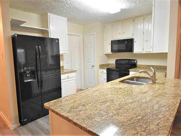 5th image of 14242 Royal Hill Dr