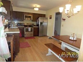 5th image of 4817 Crestview Cir