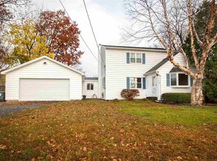 17 Mohawk Ave, Latham, NY 12110