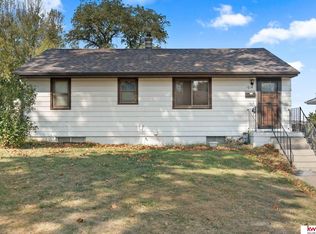 2834 Drexel St, Omaha, NE 68107