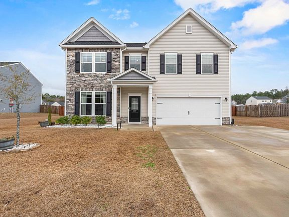 2nd image of 207 Belfast Way