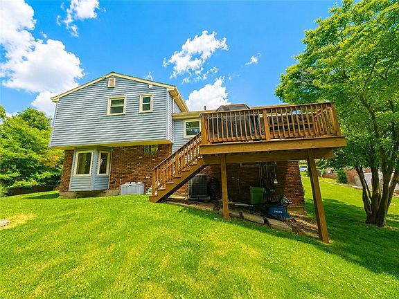 4th image of 111 Crestwood Dr