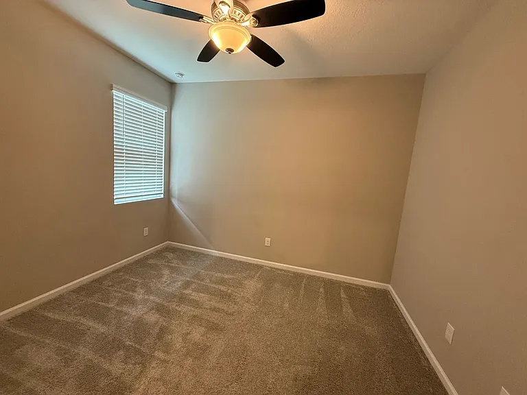 10073 Spring Lake Dr — Photo 19