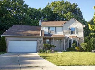 3220 Foxway Ct, Ann Arbor, MI 48105