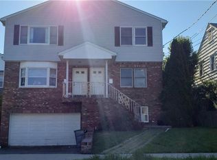 29 Hillcrest Ave, Pt Chester, NY 10573