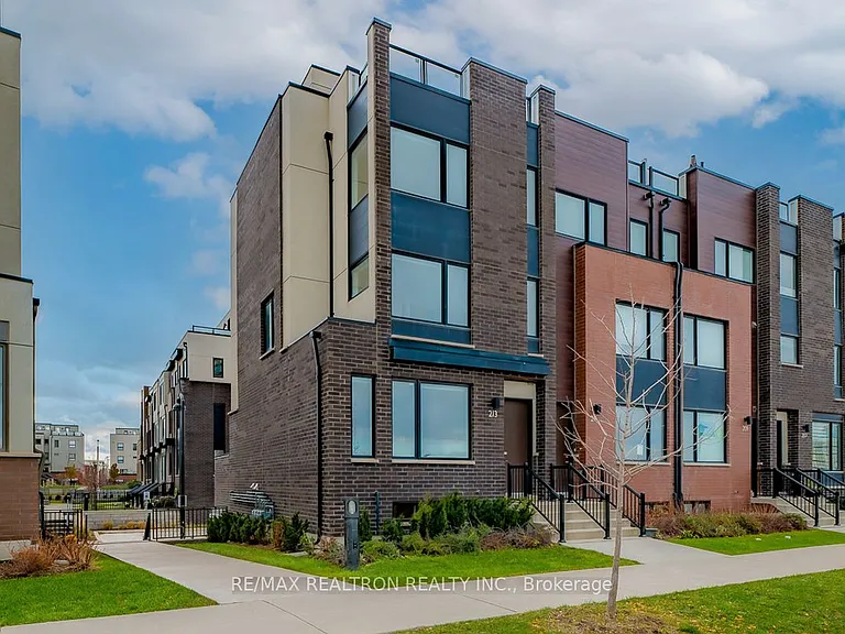 213 Downsview Park Blvd — Photo 26