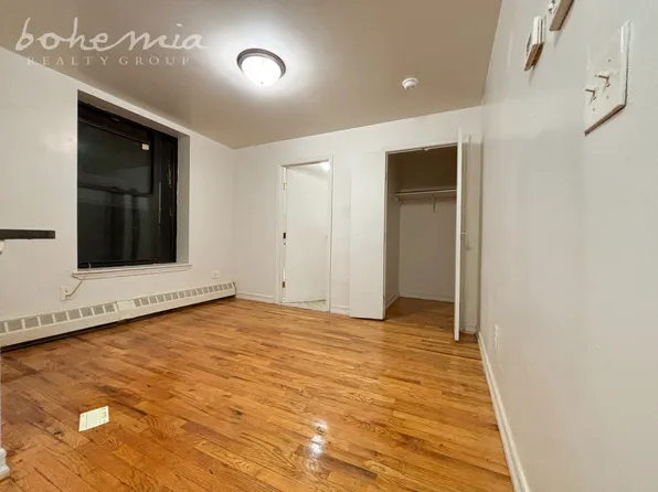 560 Academy Street image 1 of 4