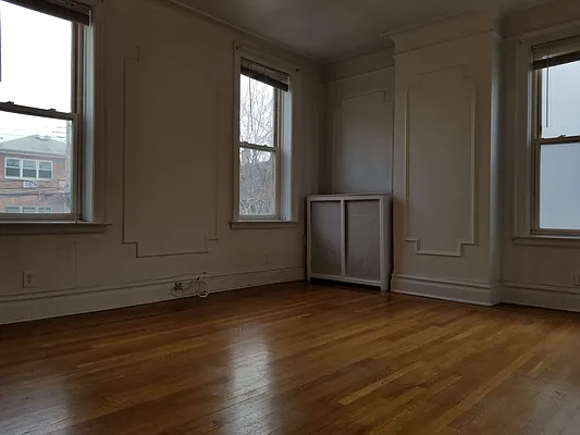 Rented by NYLA Realty | media 15