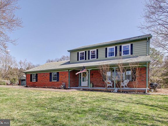 2nd image of 10517 Schaeffer Ln