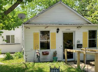 1233 Stowe St, Burlington, IA 52601