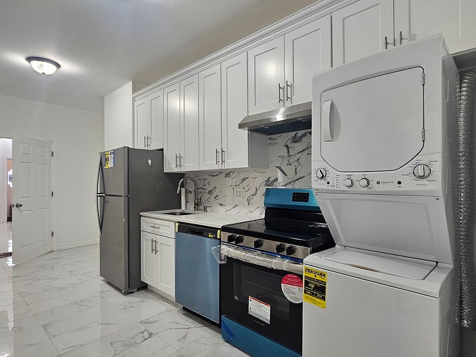 1st image of 2350 31st Ave #1