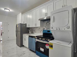 2350 31st Ave #1, Astoria, NY 11106
