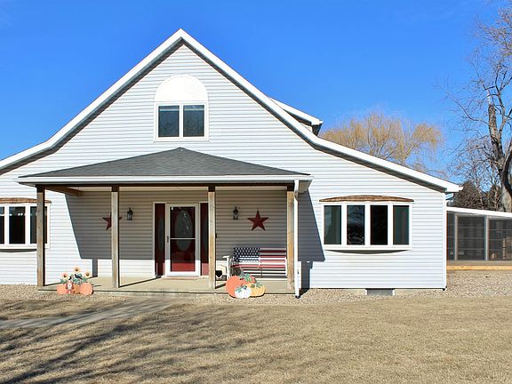 2nd image of 408 Dairy Ln