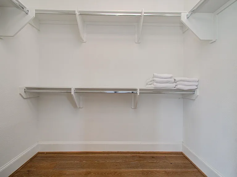 1512 Stuart St — Photo 36