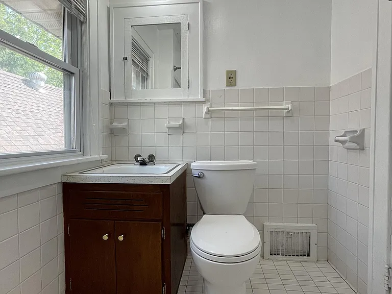 3216 E 25th St #2 — Photo 18
