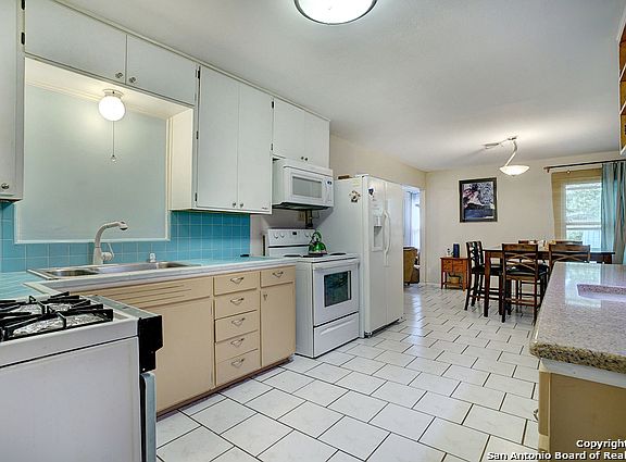 5th image of 331 Haverford Dr