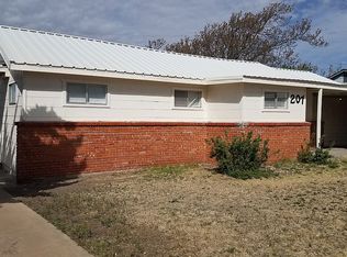 207 Caliche St, Borger, TX 79007
