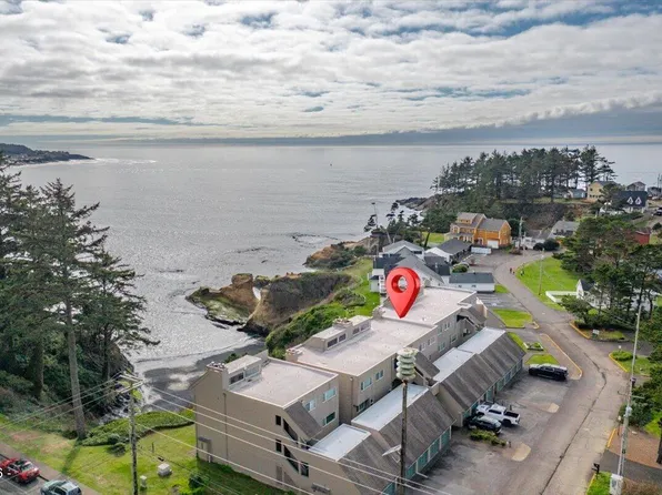 20 NW Sunset St #M-1, Depoe Bay, OR 97341