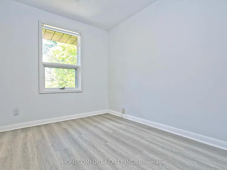 247 Parkview Ave — Photo 22