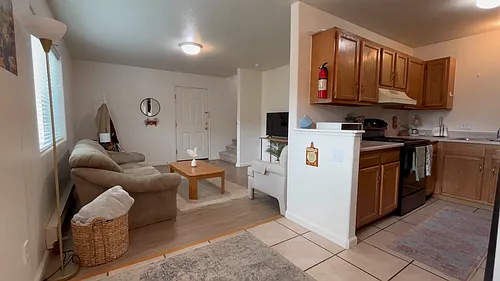 425 E 6th Ave #5 Photo 1