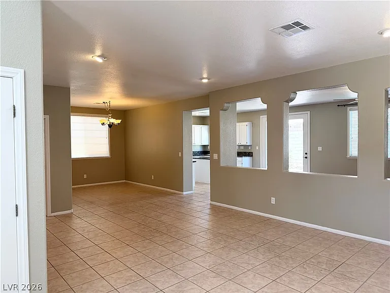 9862 Shadow Grove Ave — Photo 5