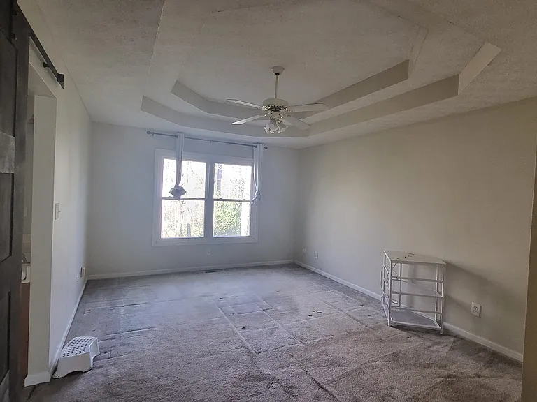 885 Long Branch Cir — Photo 13
