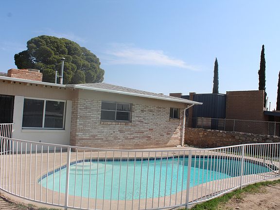 4th image of 325 El Puente Dr