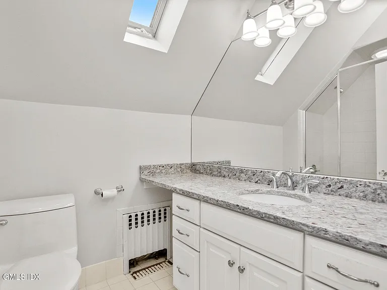 41 Ridge St #2 — Photo 11