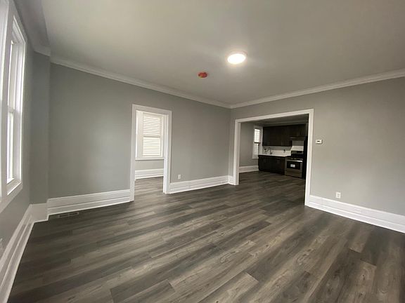 3rd image of 305 Goldsmith Ave Floor 1