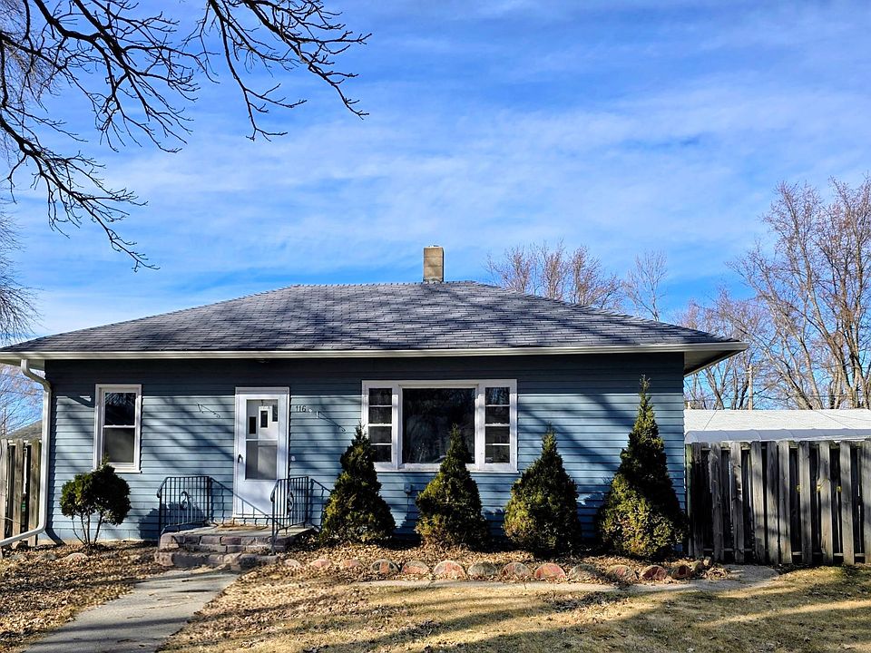 1st image of 116 6th St E